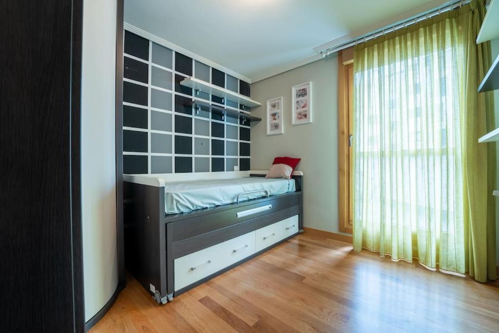Apartamento En El Corazon De La Ciudad Con Parking 桑坦德 外观 照片