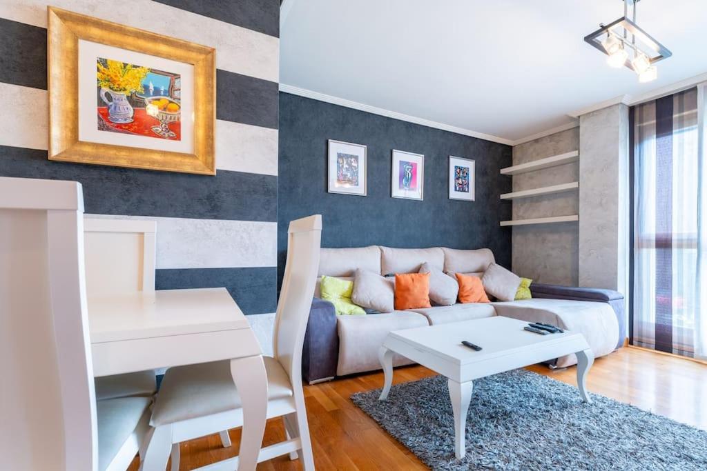 Apartamento En El Corazon De La Ciudad Con Parking 桑坦德 外观 照片